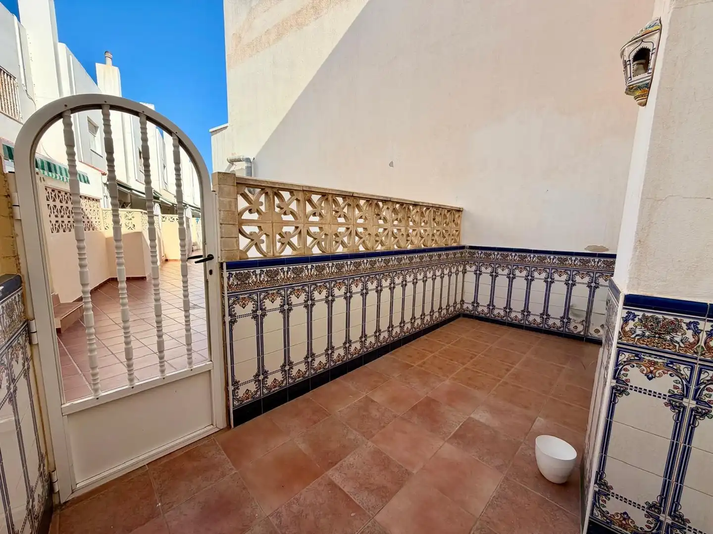 Terraza de Casa adosada en venta en Almería con Jardín privado, Terraza y Amueblado