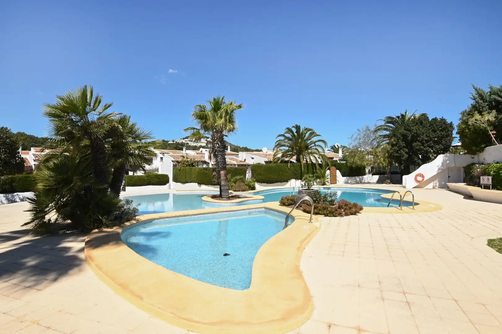Bungalow amb piscina en venda a Marisol Park - Ortembach - Los Almendros, imagen 2