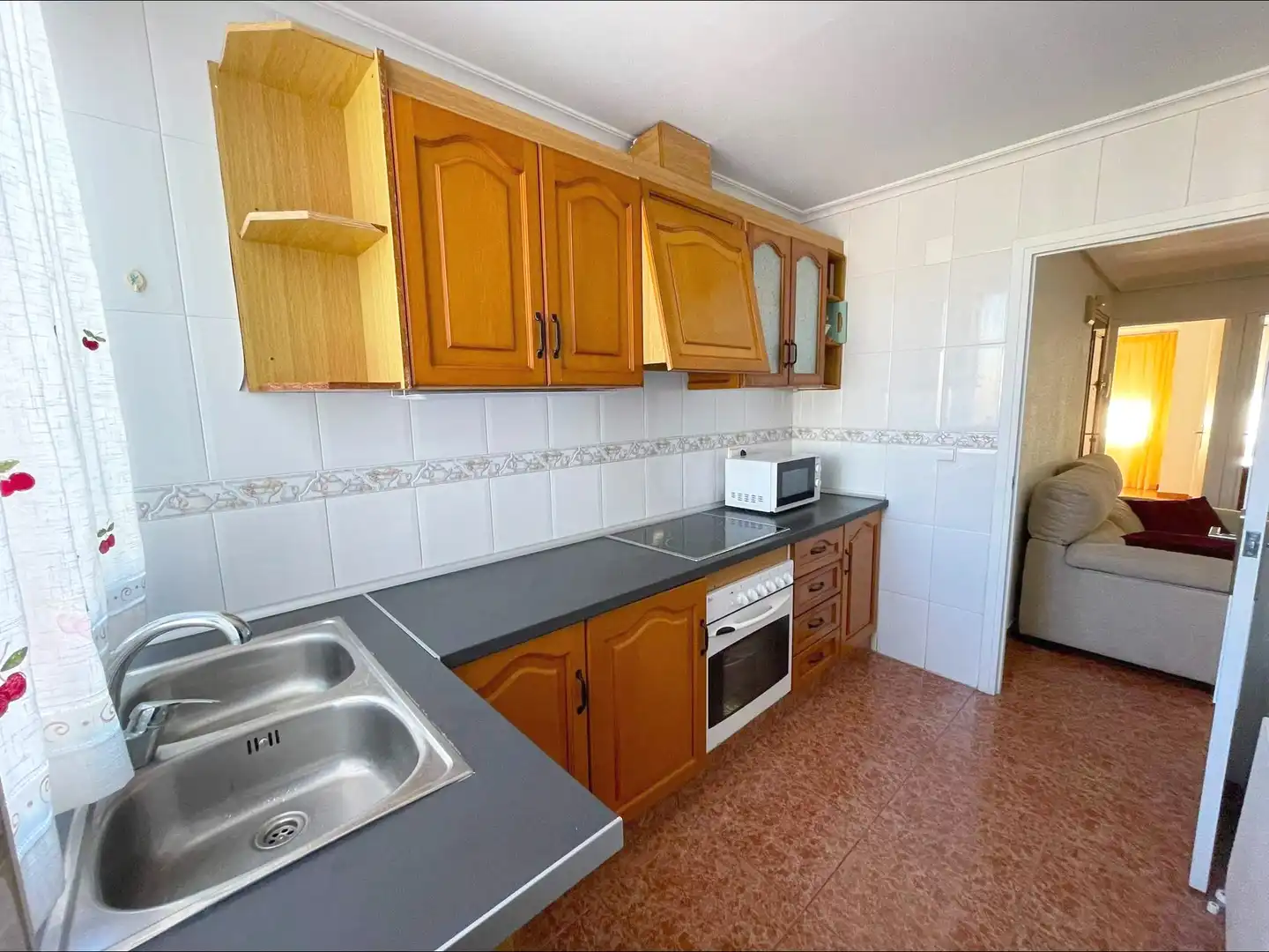 Kitchen of Flat for sale in Elche / Elx  with Air Conditioner, Heating and Storage room
