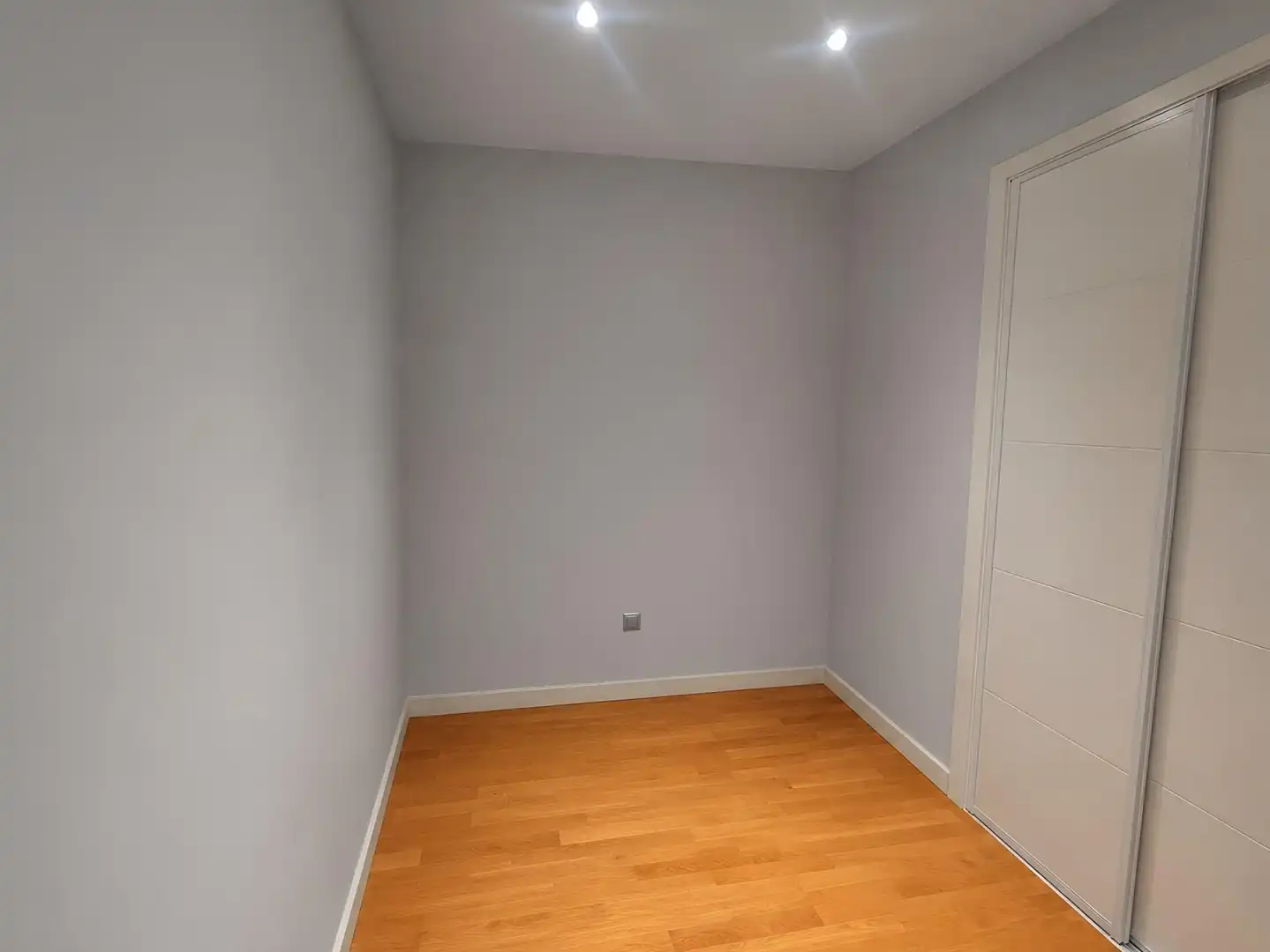 Piso en venta en Cádiz con Aire acondicionado, Trastero y Amueblado