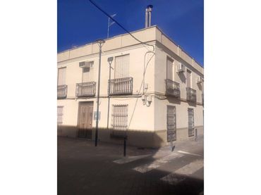 House with garden for sale in Calle IGLESIA
