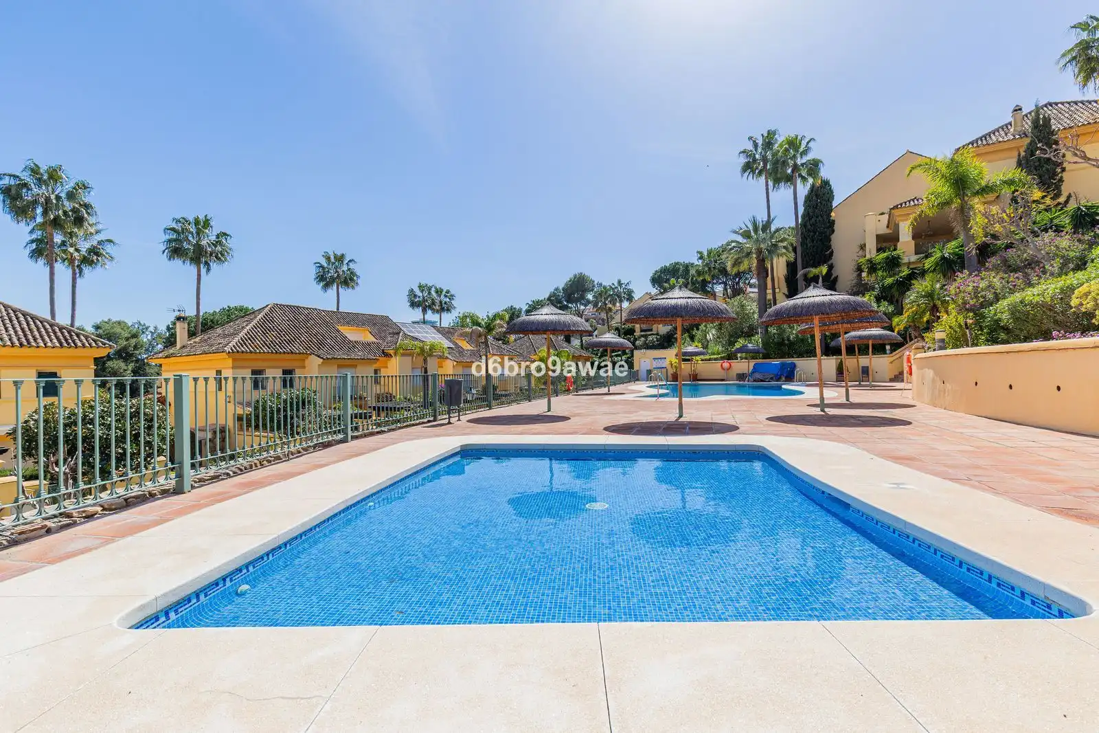 Adossat amb piscina en venda a Urbanización Golf Río Real 1D, imagen 7