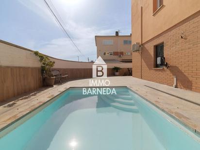 Vista exterior de Casa o xalet en venda en Empuriabrava amb Aire condicionat, Calefacció i Piscina