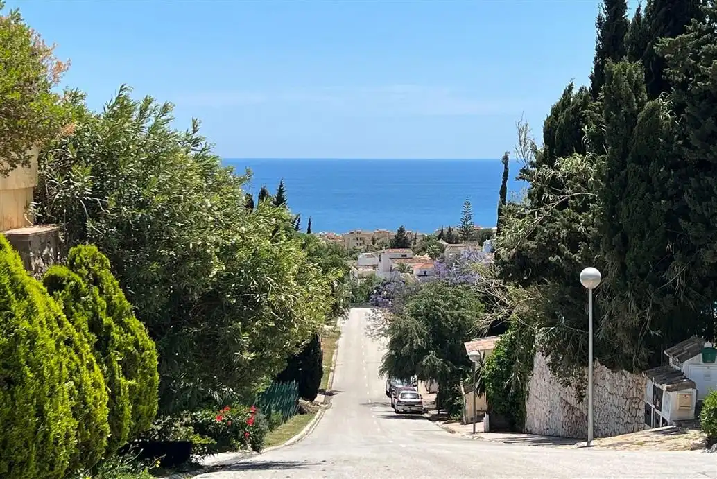 Vista exterior de Casa o xalet en venda en Mijas amb Aire condicionat, Calefacció i Terrassa