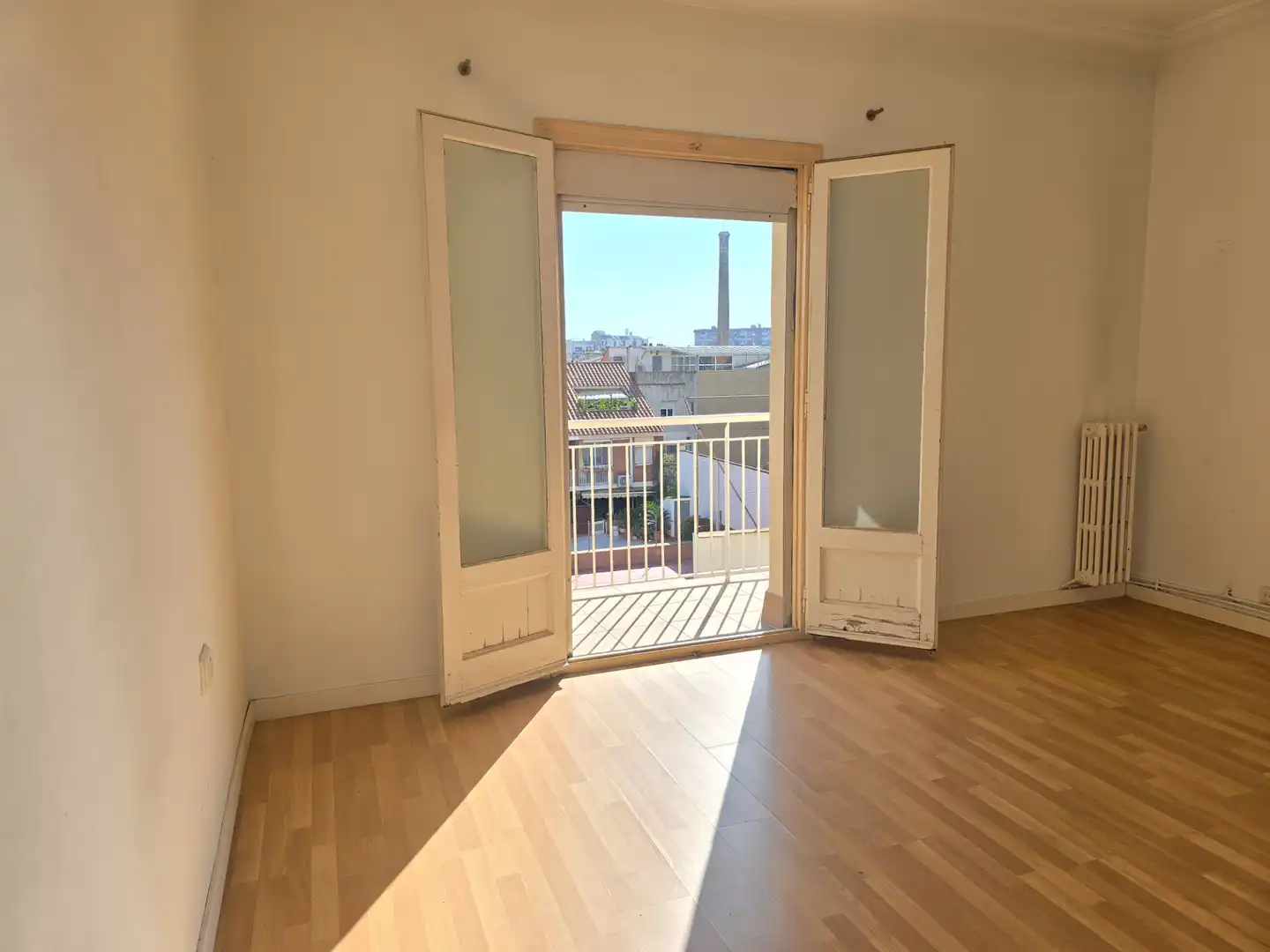 Habitación de Piso en venta en Sabadell con Calefacción, Parquet y Balcón