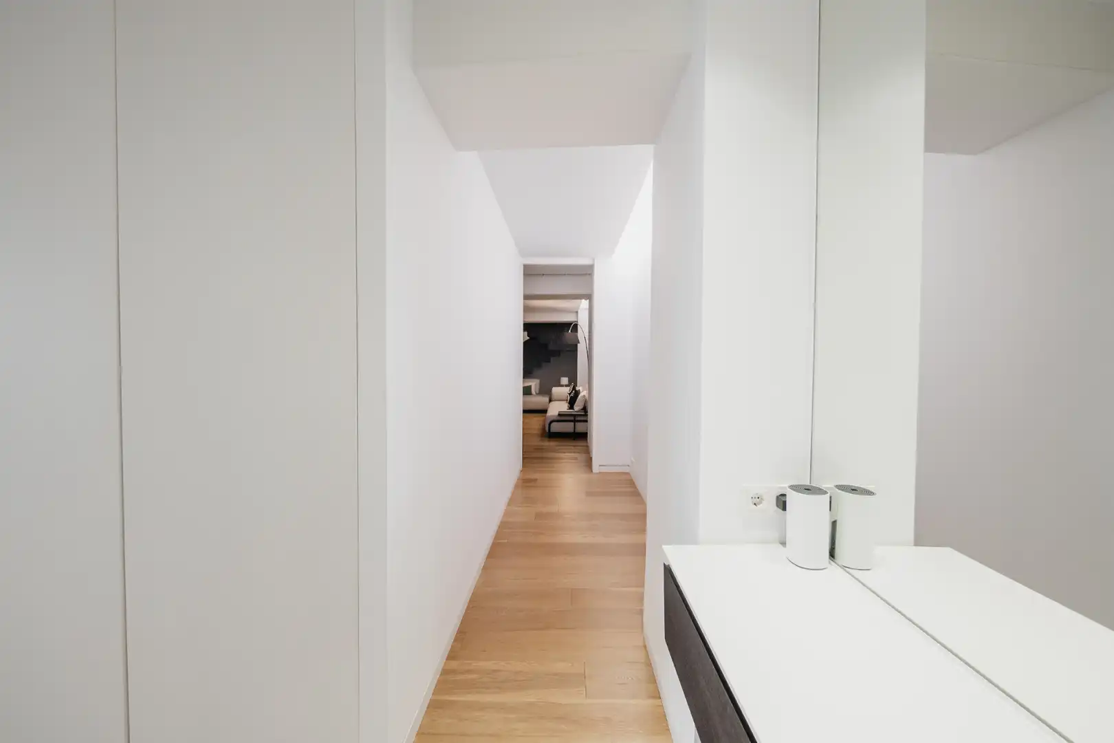 Maisonette zum Verkauf in Barcelona mit Klimaanlage, Heizung und Privatgarten