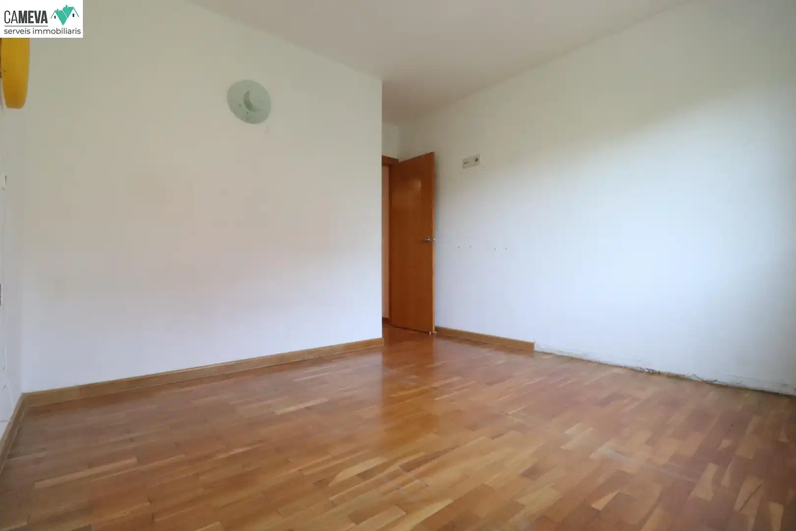 Bedroom of Flat for sale in Sabadell  with Air Conditioner, Heating and Storage room