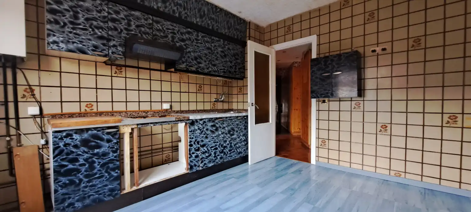 Kitchen of Flat for sale in Llanera  with Heating, Parquet flooring and Terrace