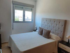 Dormitori de Apartament de lloguer en Torrent amb Aire condicionat, Moblat i Forn