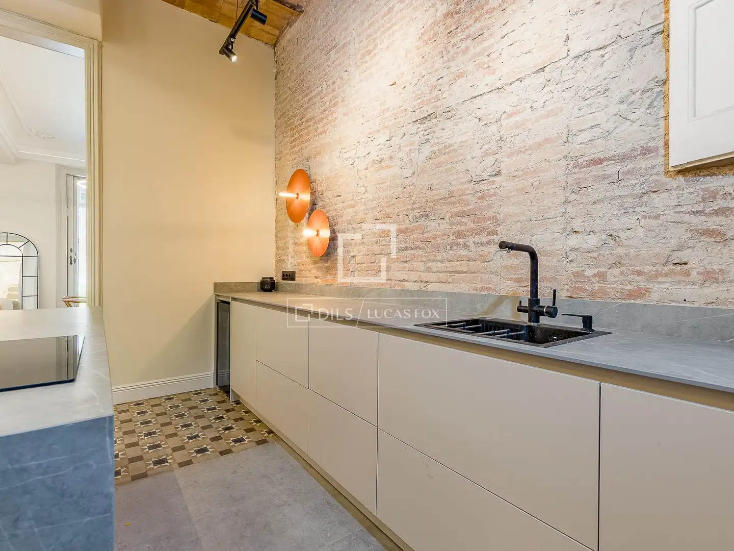 Kitchen of Flat for sale in Barcelona  with Air Conditioner, Private garden and Terrace