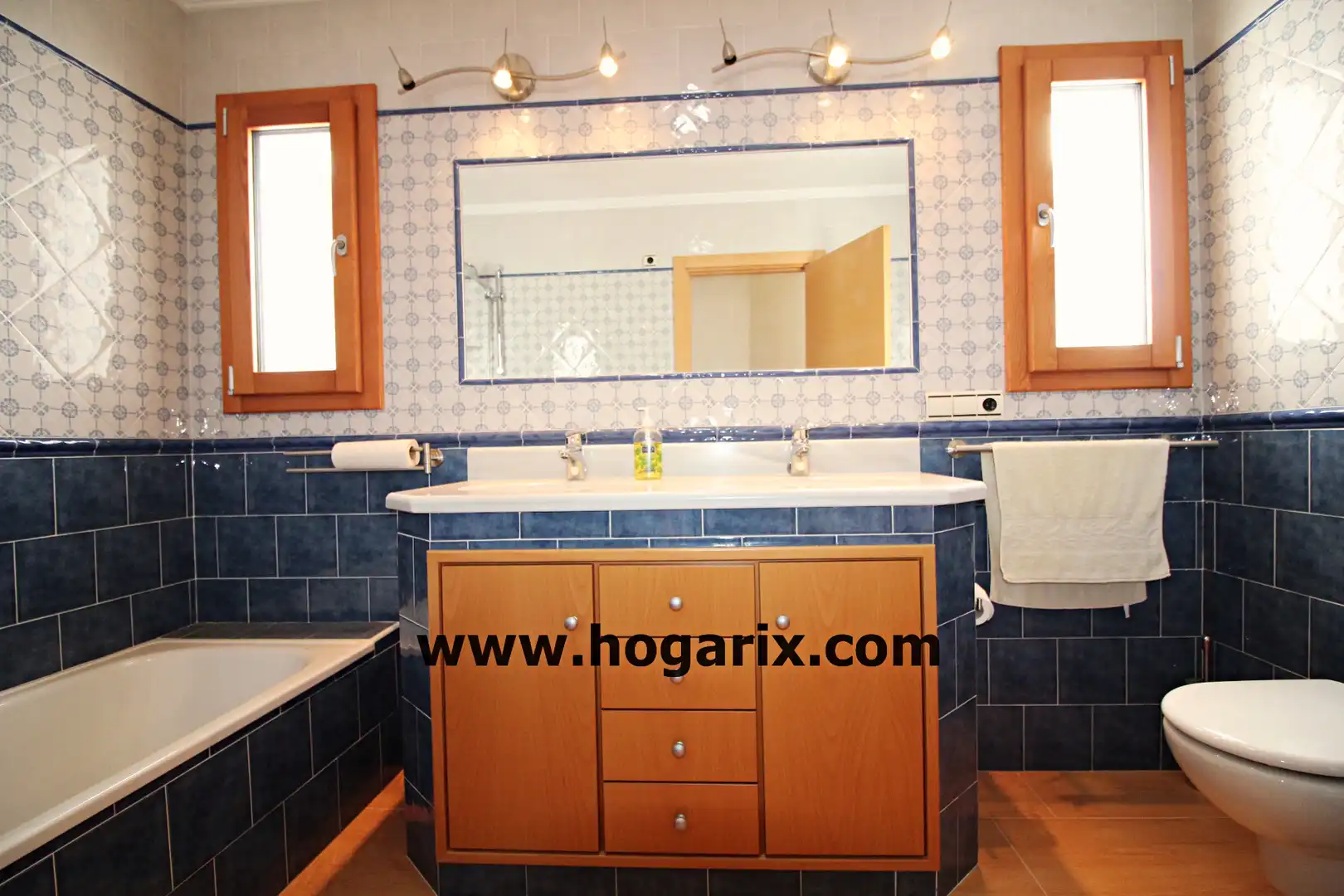Bathroom of Flat for sale in Villanueva de los Castillejos  with Terrace and Balcony
