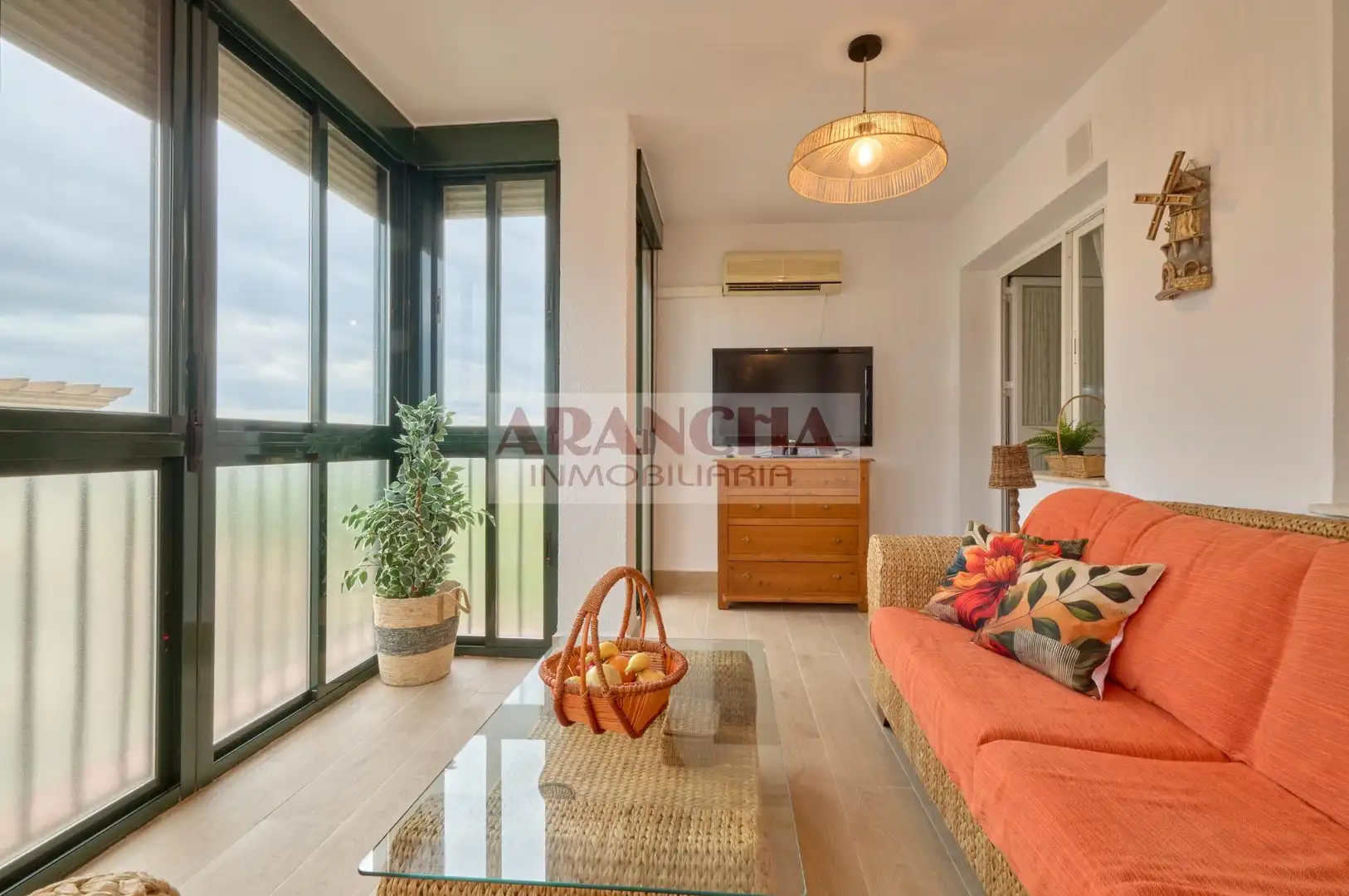 Sala d'estar de Àtic en venda en Chipiona amb Aire condicionat, Terrassa i Traster