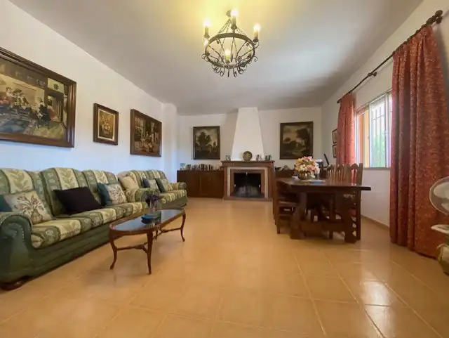 Sala de estar de Finca rústica en venta en Sonseca con Calefacción, Jardín privado y Terraza