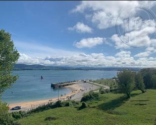 Vista exterior de Pis de lloguer en Santander amb Calefacció, Moblat i Rentadora