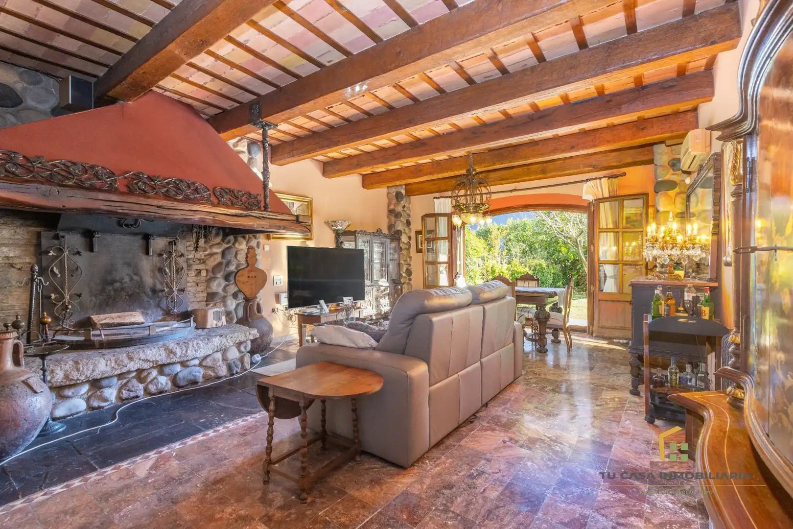 Sala d'estar de Finca rústica en venda en Argelaguer amb Aire condicionat, Calefacció i Jardí privat