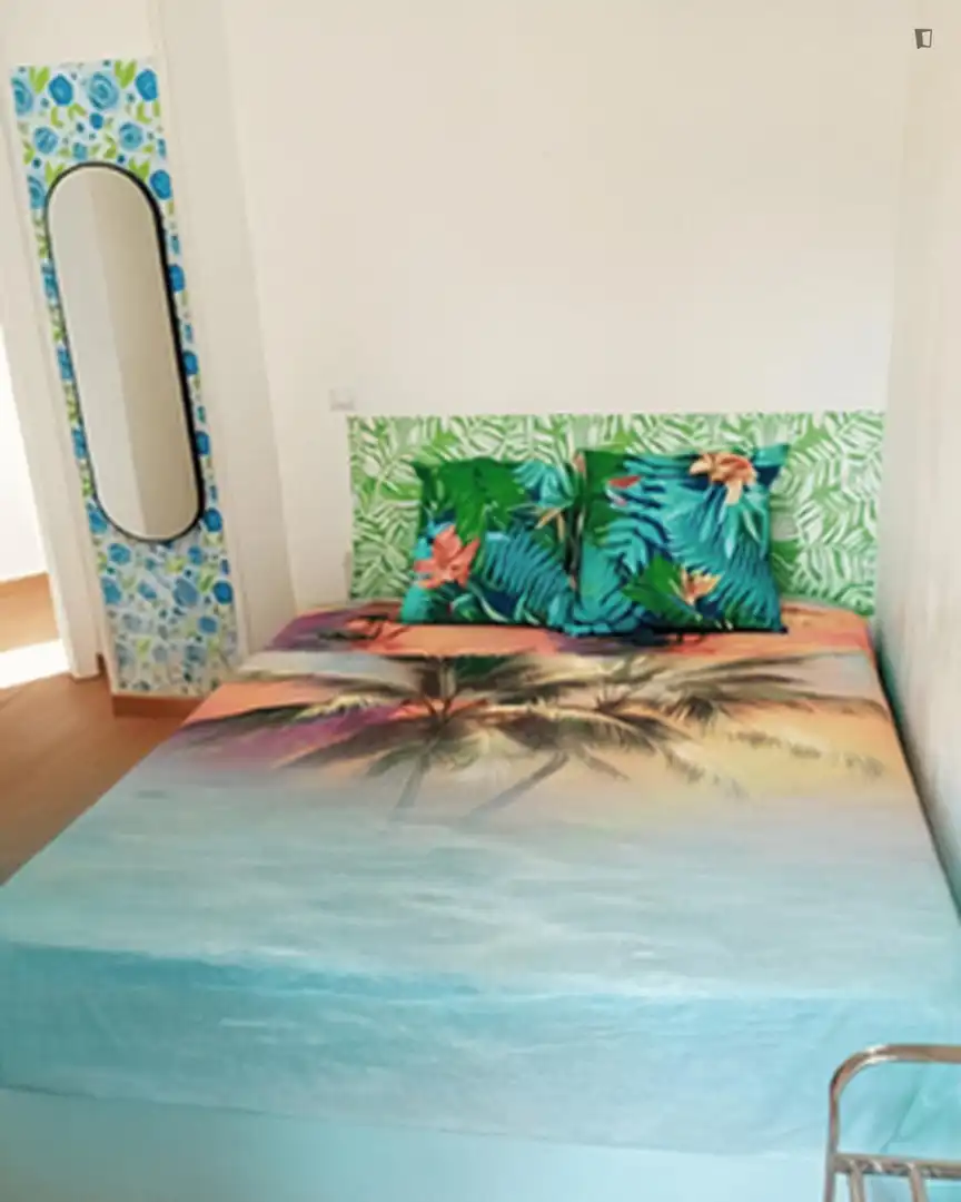 Habitación de Casa o chalet para compartir en Madrid con Aire acondicionado, Calefacción y Amueblado