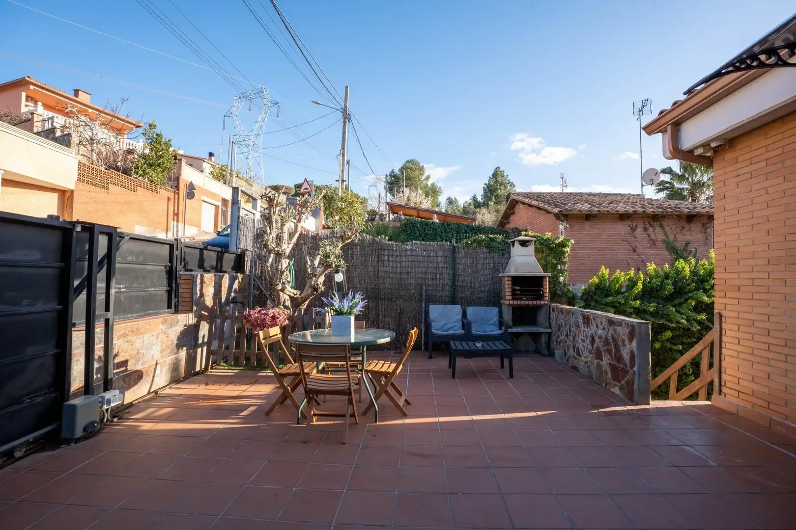 Terrasse von Einfamilien-Reihenhaus zum Verkauf in Terrassa mit Privatgarten, Parkett und Terrasse