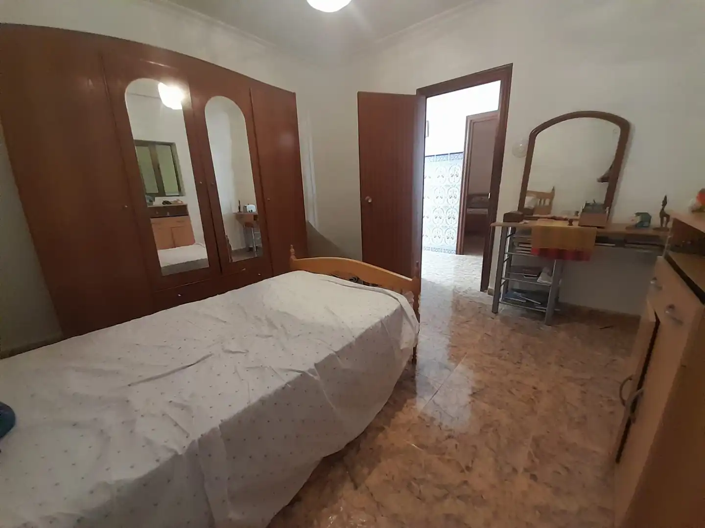 Dormitori de Casa adosada en venda en Puertollano amb Aire condicionat i Traster