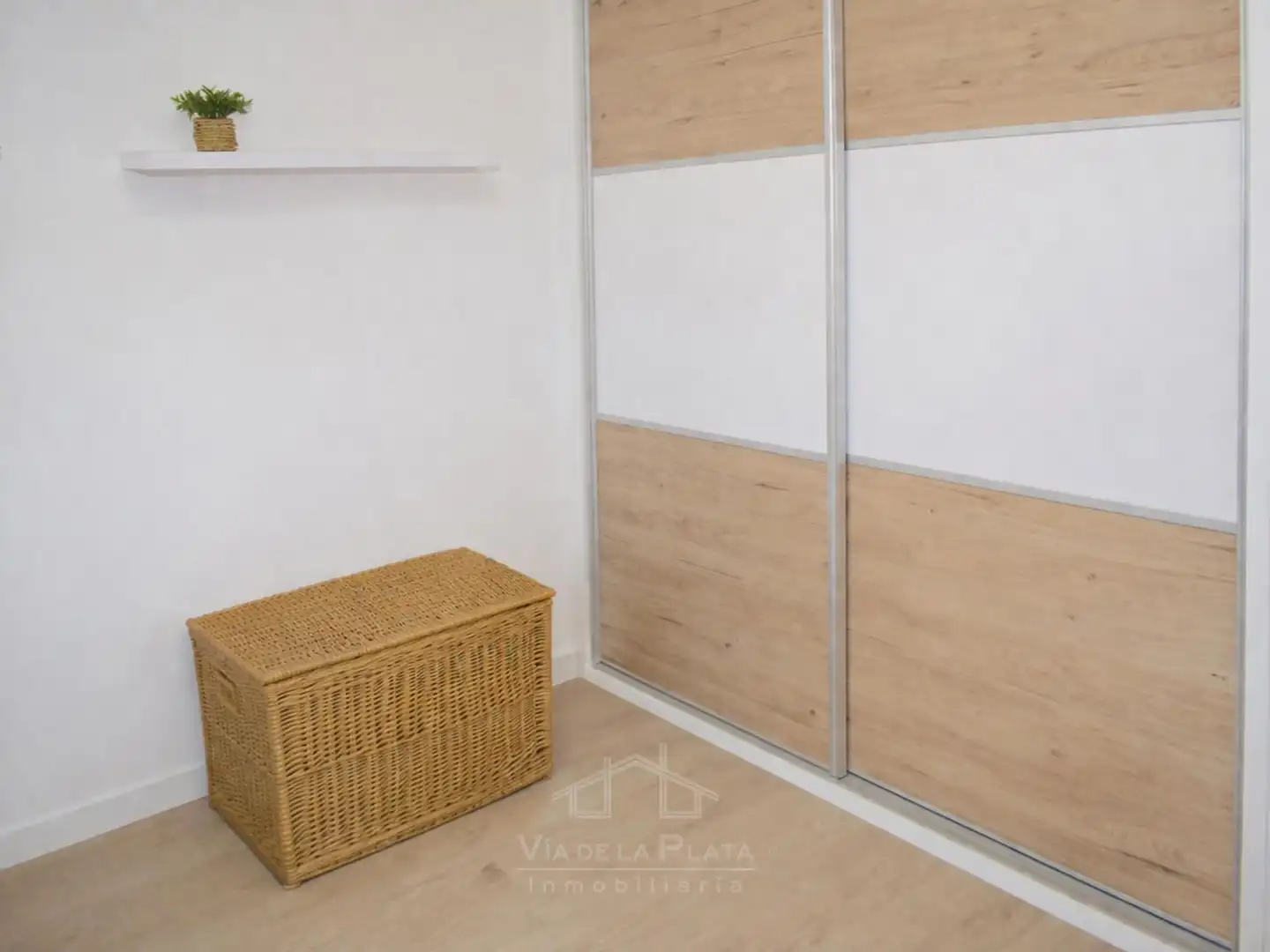Habitación de Ático en venta en Santa Marta de Tormes con Calefacción, Terraza y Piscina