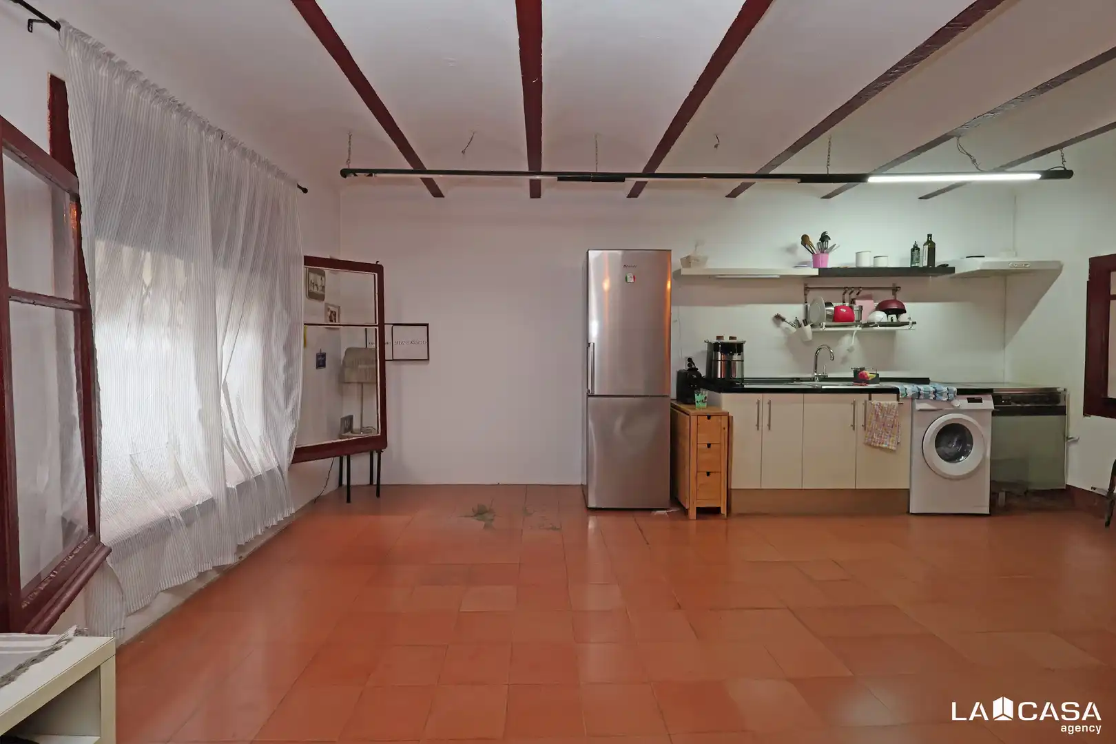 Cuina de Dúplex en venda en Barcelona amb Terrassa i Traster