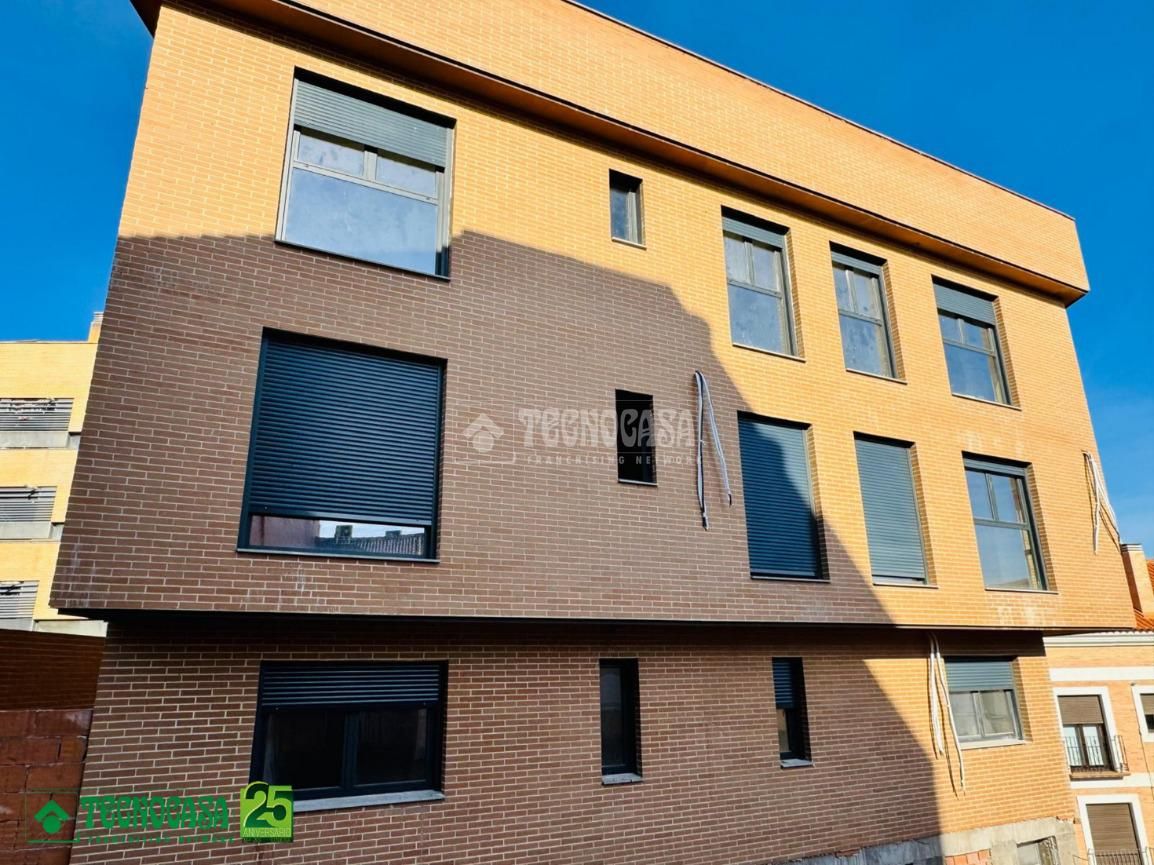 Vista exterior de Pis en venda en  Toledo Capital amb Aire condicionat i Traster
