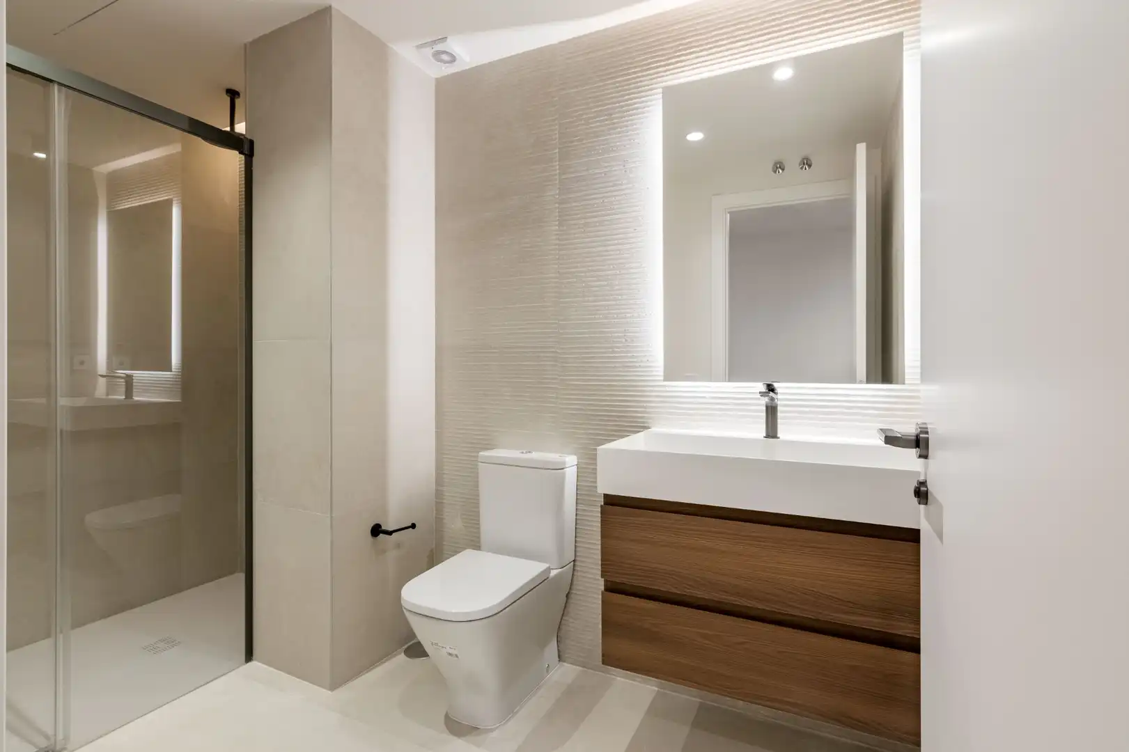Baño de Piso en venta en Madrid con Aire acondicionado, Calefacción y Parquet