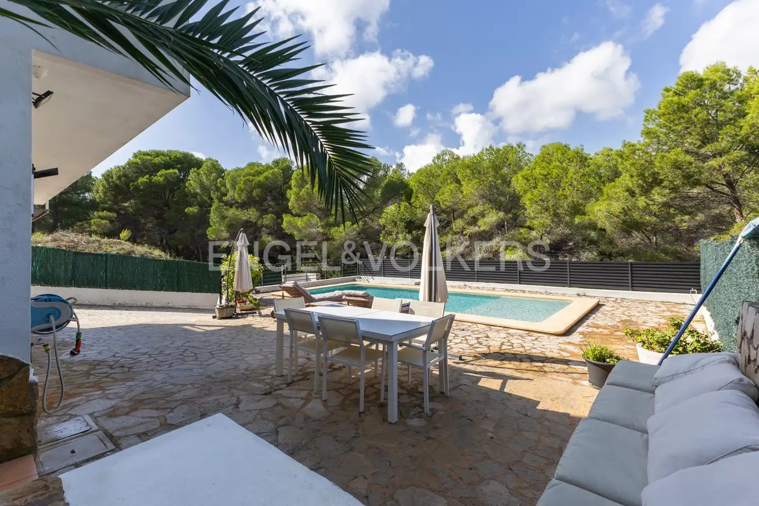 Vista exterior de Casa o xalet en venda en Oropesa del Mar / Orpesa amb Aire condicionat, Calefacció i Jardí privat