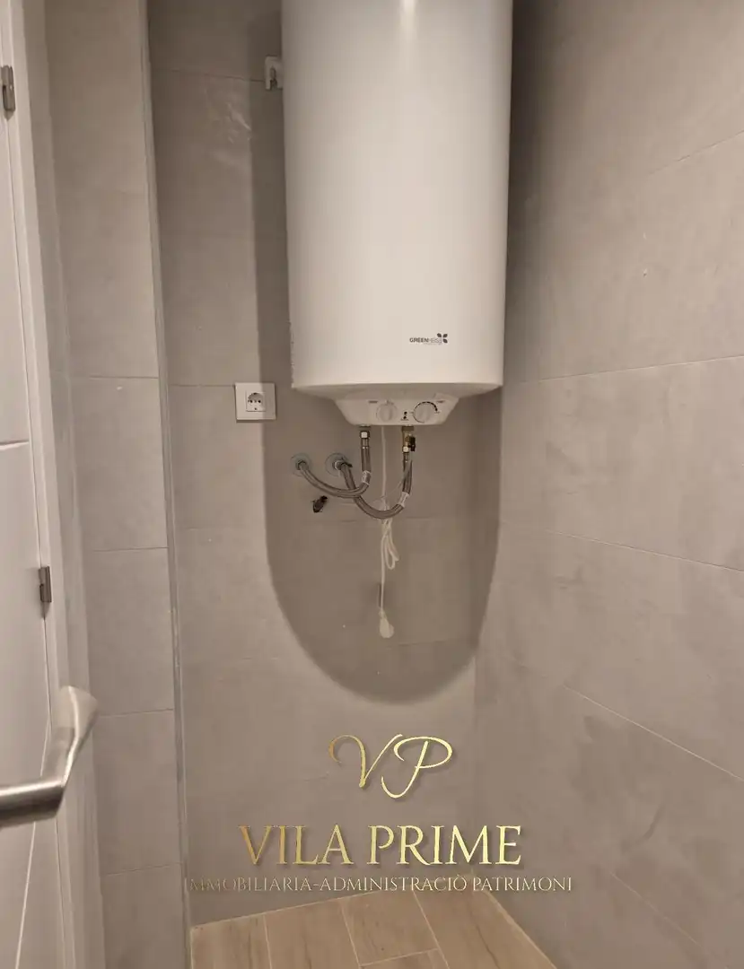 Bany de Apartament en venda en Sant Feliu de Guíxols amb Aire condicionat, Calefacció i Parquet