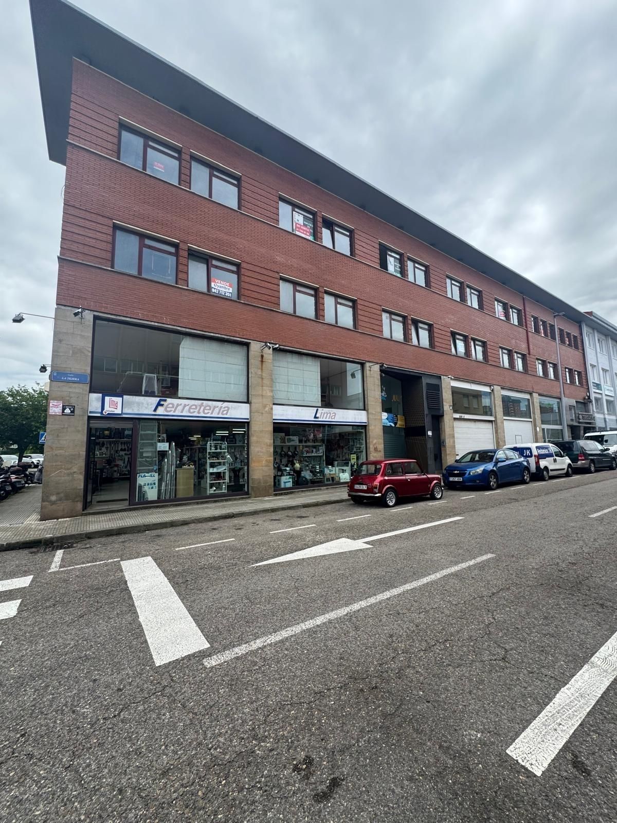 Office to rent in Alisal - San Román, Santander