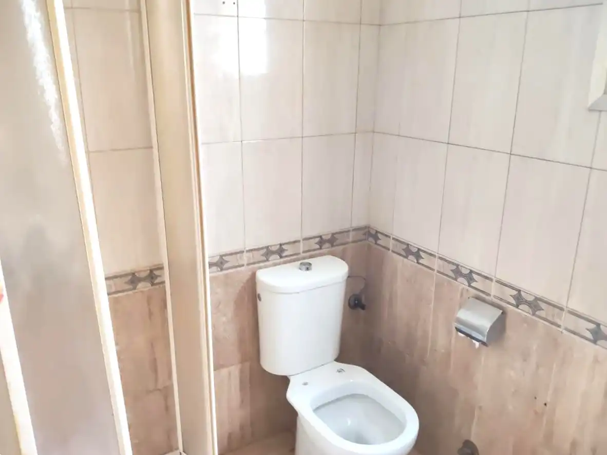 Baño de Piso en venta en Sevilla con Aire acondicionado y Balcón