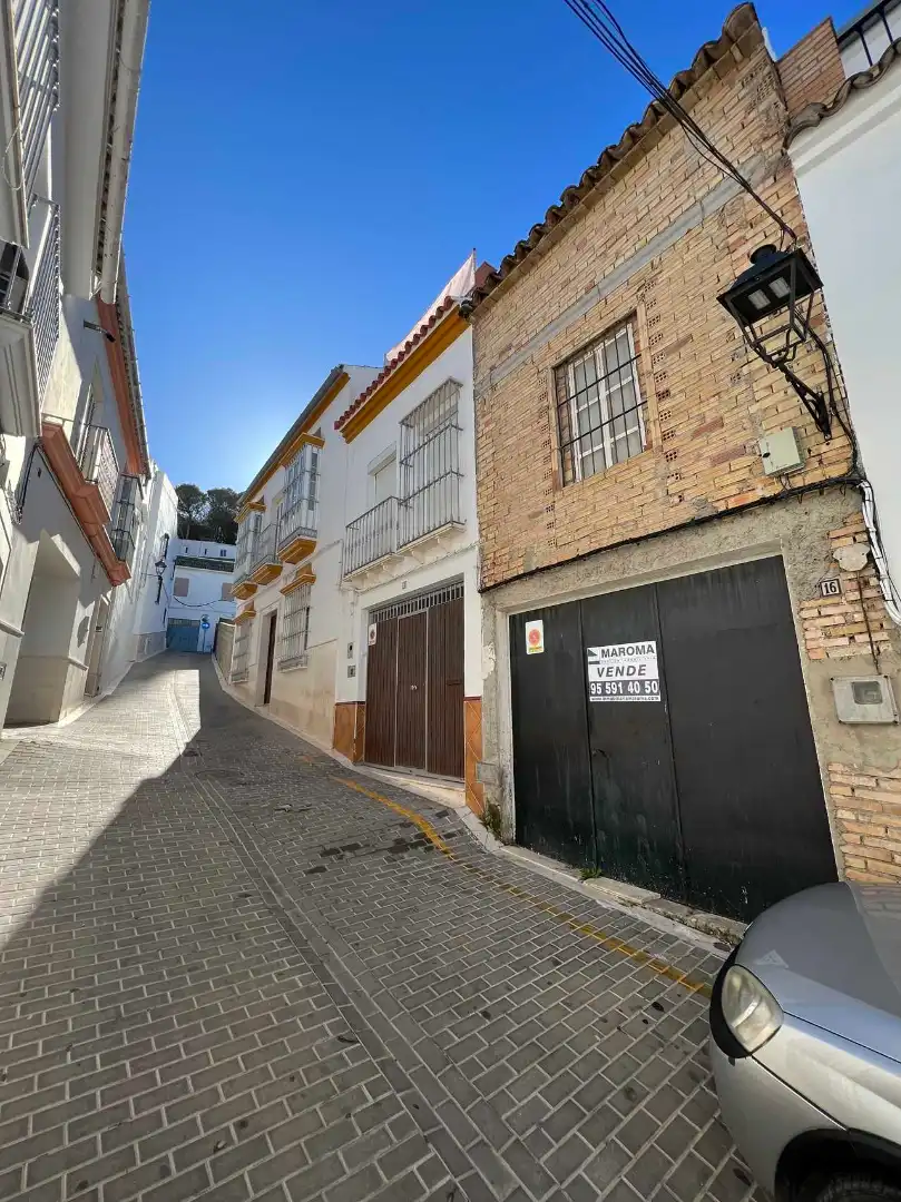 Vista exterior de Casa adosada en venda en Estepa amb Terrassa