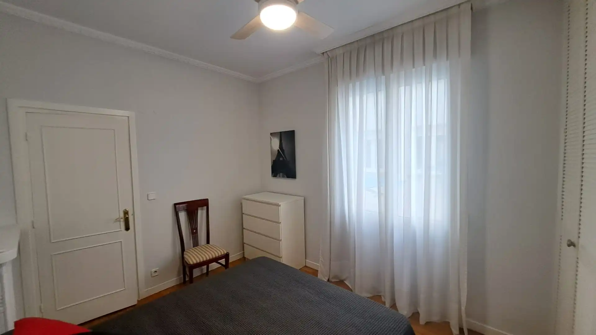 Schlafzimmer von Wohnung zum Verkauf in Bilbao  mit Klimaanlage, Heizung und Ofen