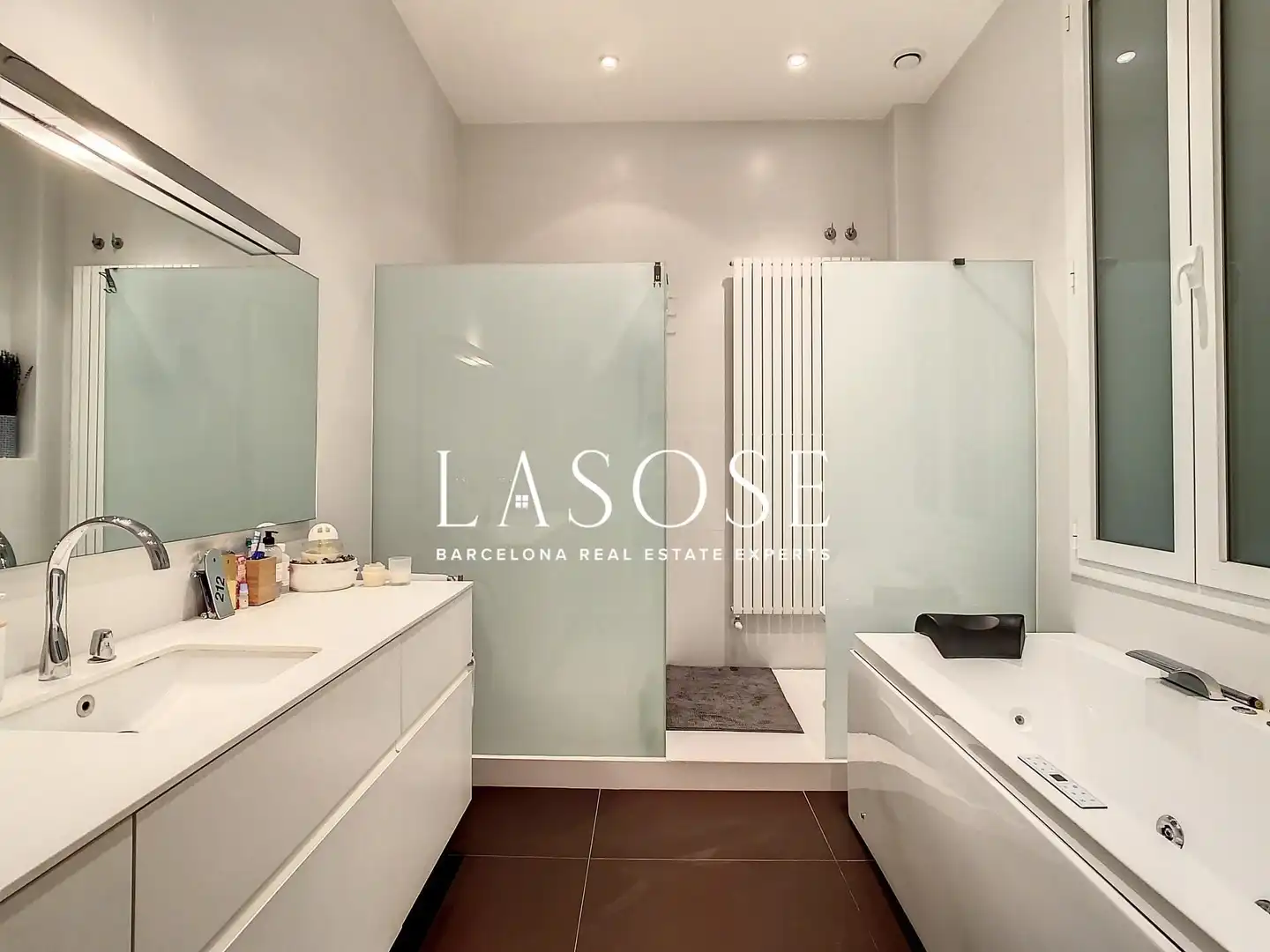 Bany de Apartament de lloguer en Barcelona amb Aire condicionat, Parquet i Balcó