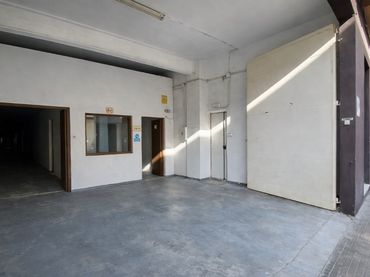 Gewerbefläche zum Verkauf in Calle Cabanyes Les