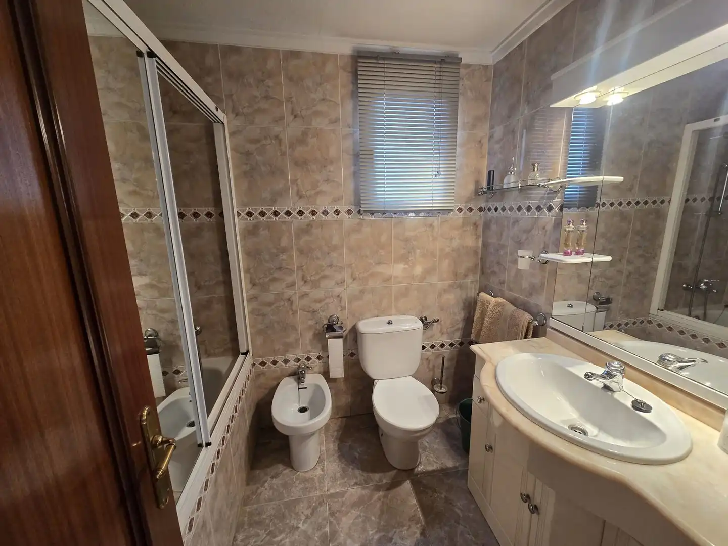 Bathroom of Apartments for sale in Sax  with Storage room