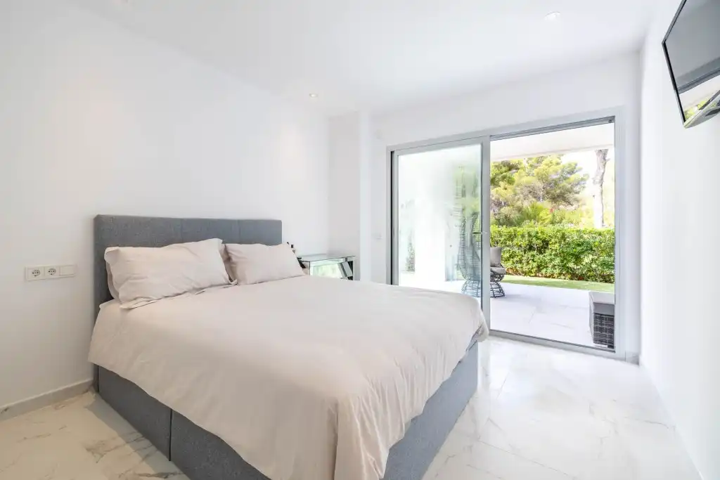 Dormitori de Apartament en venda en Calvià amb Aire condicionat, Calefacció i Jardí privat
