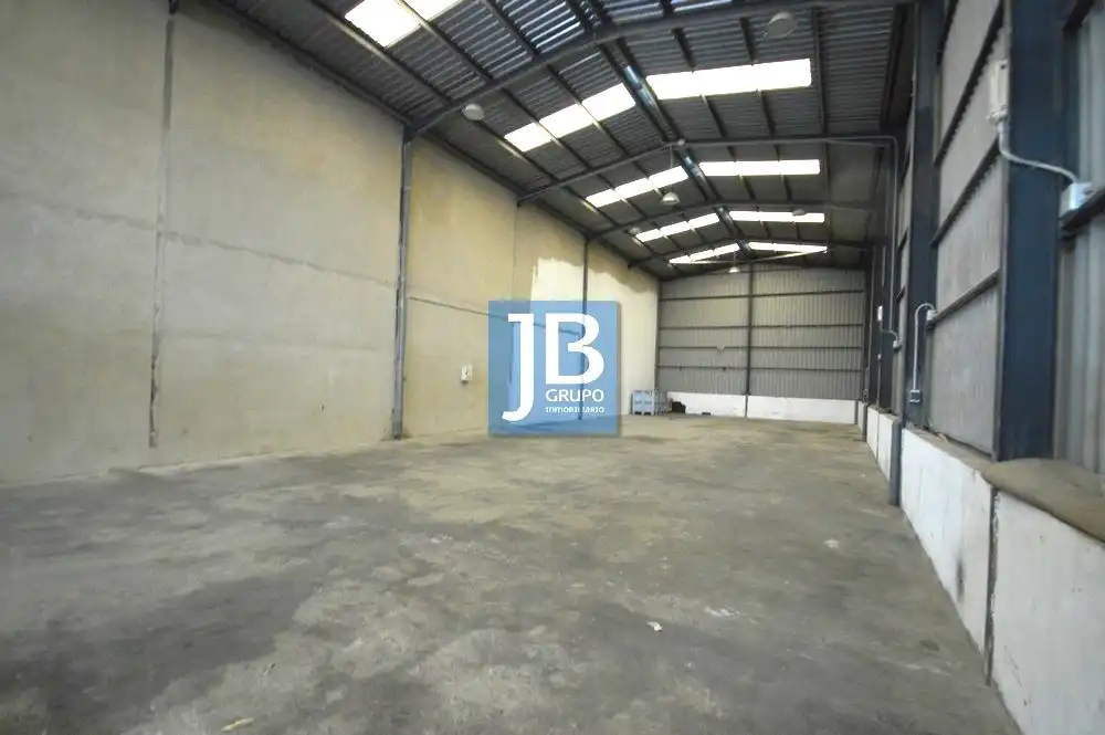 Industrial buildings for rent in Calle Vial 1, Novelé / Novetlè