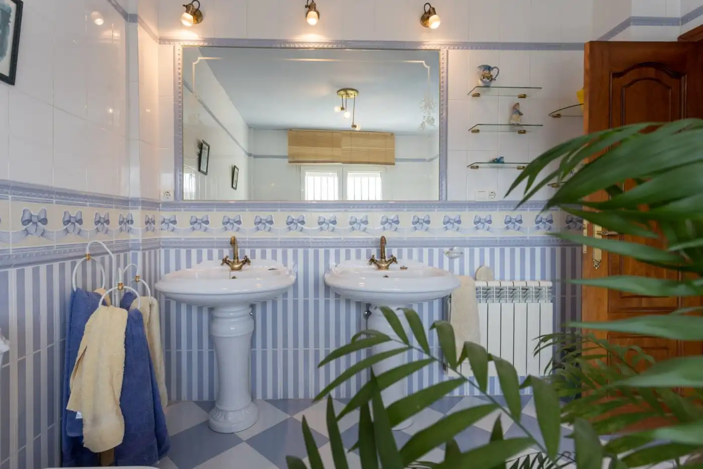 Baño de Casa o chalet en venta en Dúdar con Aire acondicionado, Calefacción y Jardín privado
