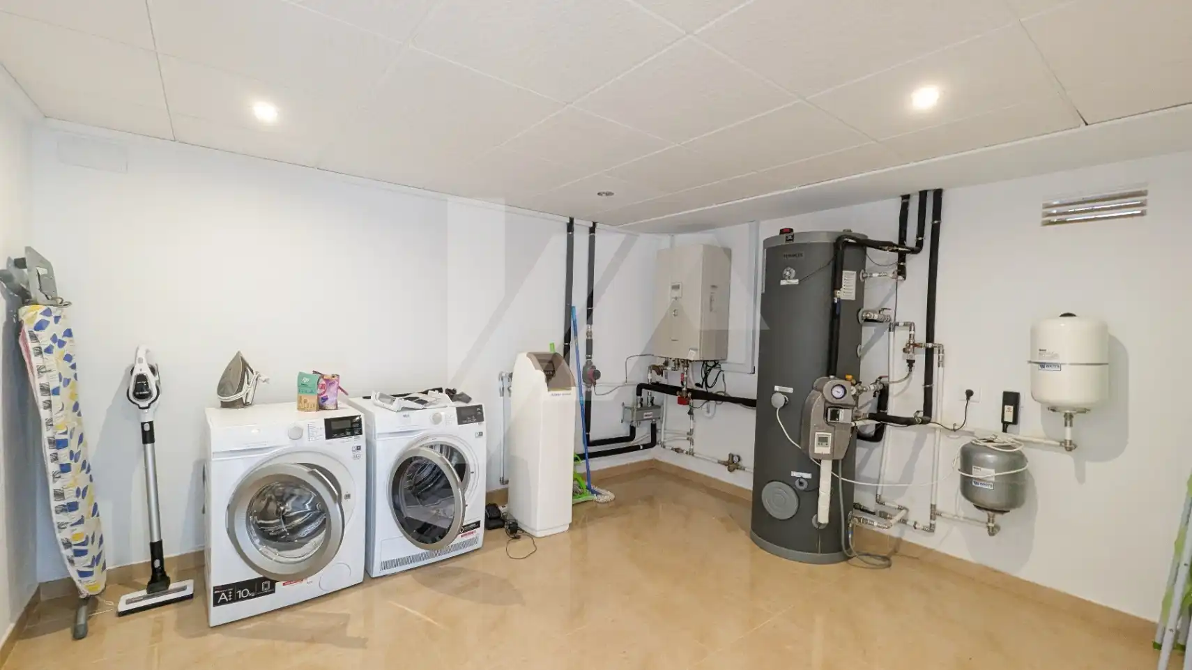 Houses for sale in Jávea / Xàbia  with Air Conditioner, Heating and Private garden