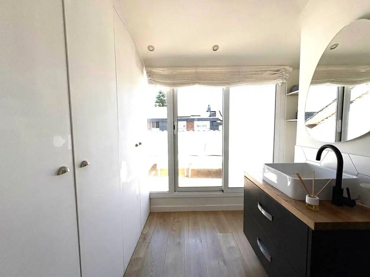 Habitación de Casa adosada en venta en Sant Cugat del Vallès con Aire acondicionado, Calefacción y Parquet