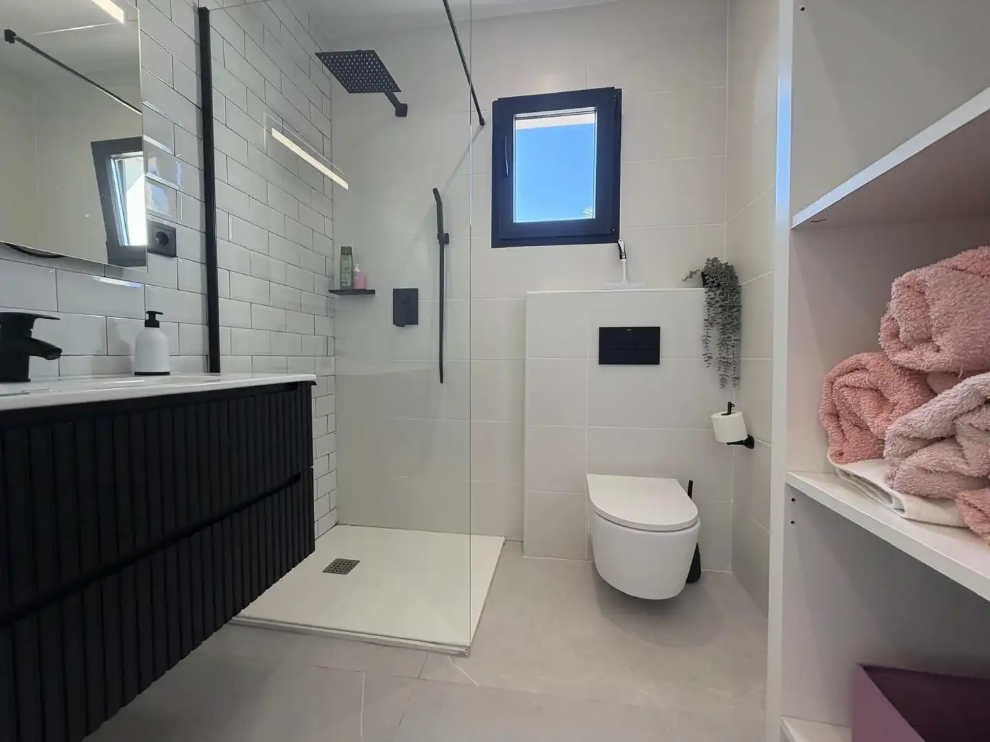 Baño de Casa o chalet en venta en Elche / Elx con Aire acondicionado, Terraza y Piscina