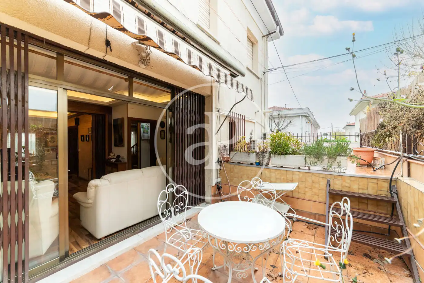Terrassa de Casa adosada en venda en Madrid amb Aire condicionat, Calefacció i Jardí privat