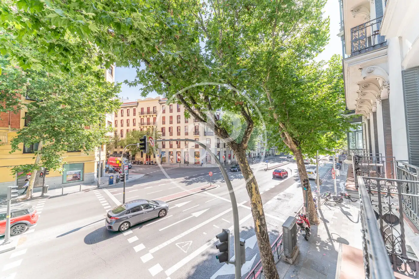 Vista exterior de Piso de alquiler en Madrid con Aire acondicionado, Calefacción y Amueblado