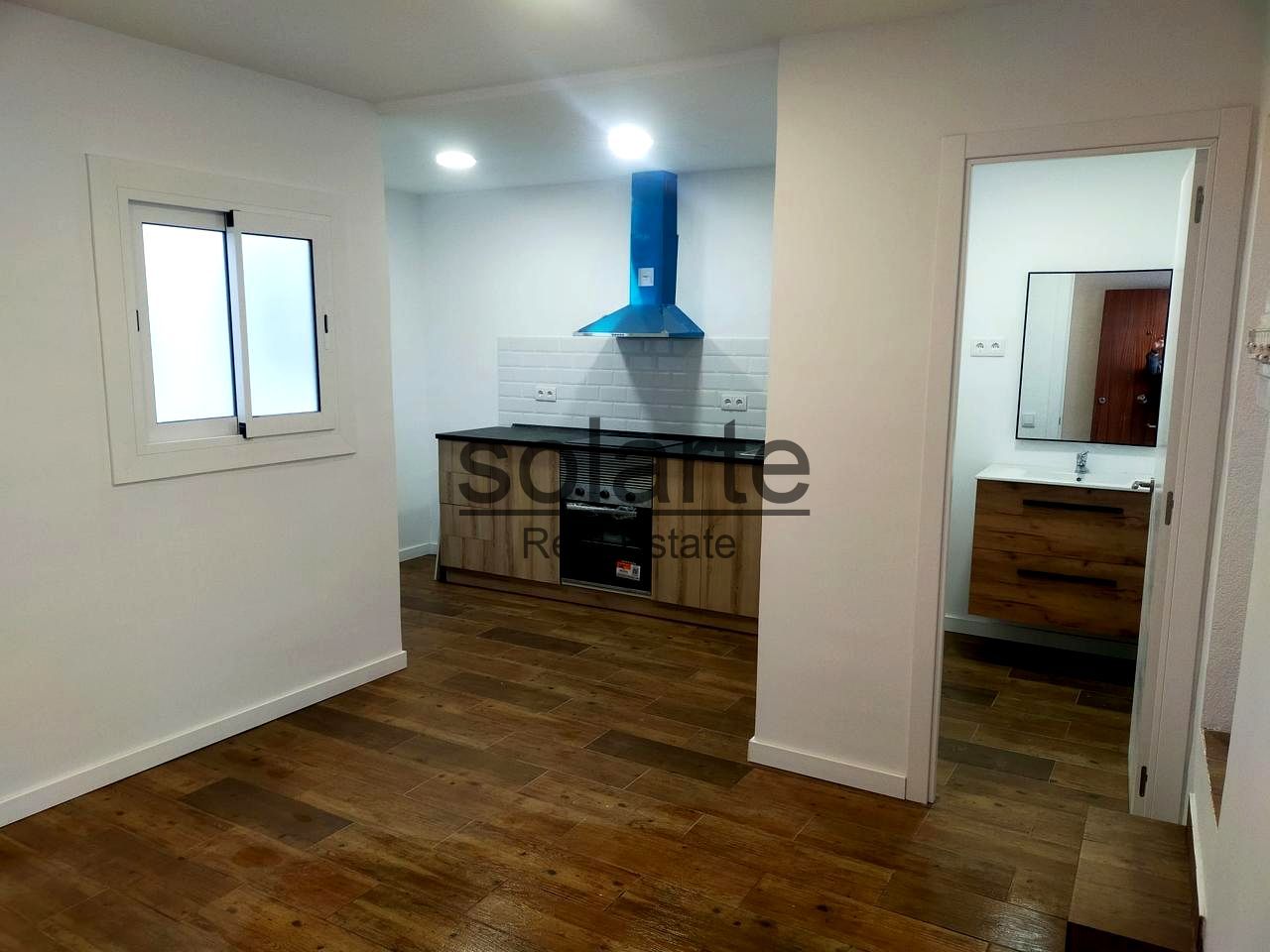 Kitchen of Flat for sale in Badalona  with Terrace and Storage room