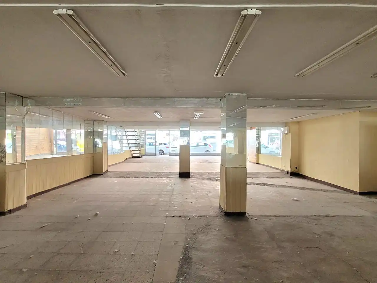 Business premises for sale in Carreño Miranda 35, imagen 4