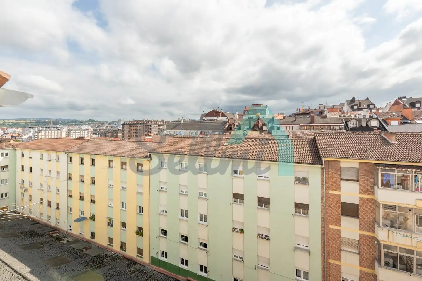 Schlafzimmer von Wohnung zur Miete in Oviedo  mit Heizung, Terrasse und Möbliert