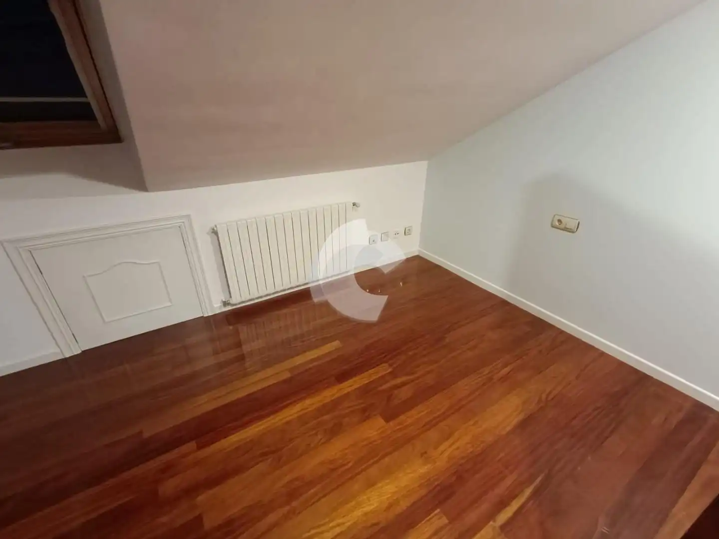 Dormitori de Casa adosada de lloguer en Ourense Capital  amb Jardí privat