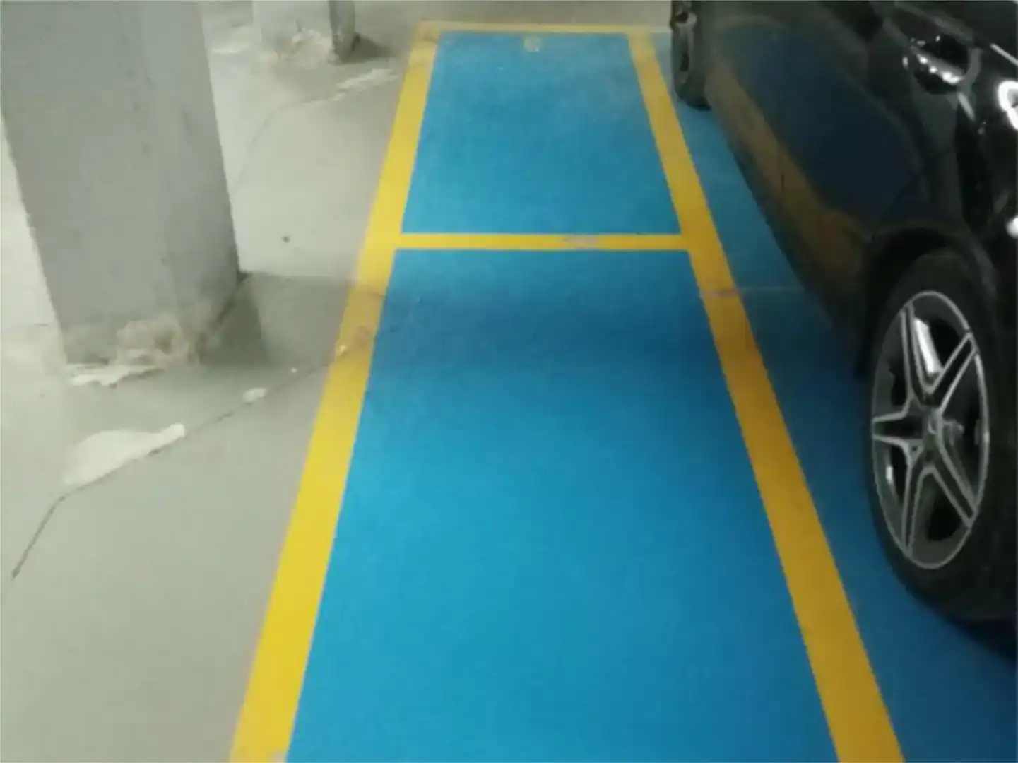 Parkplatz von Garage zur Miete in Sant Martí