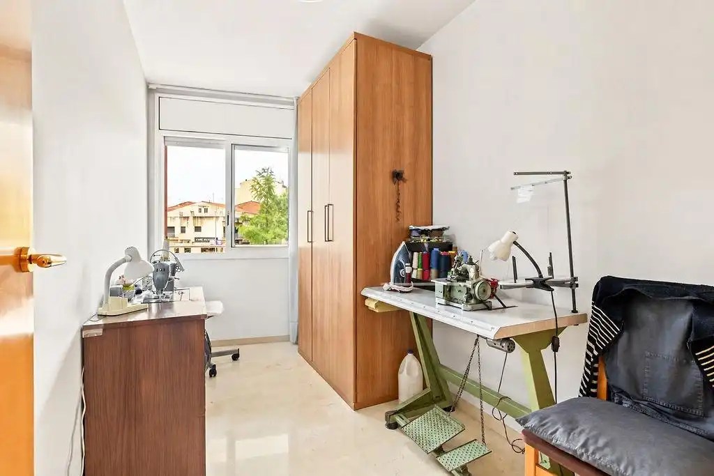 Bedroom of Flat for sale in Centre