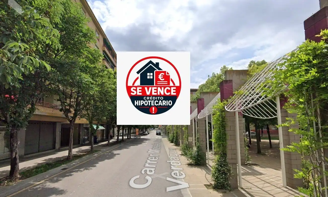 Piso con ascensor en venta en Olot